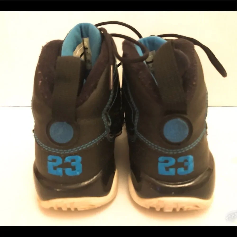 Nike Air Jordan High Top Sneaker